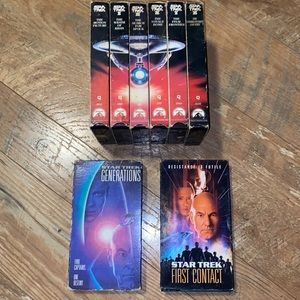 8 Star Trek VHS Tapes Collection